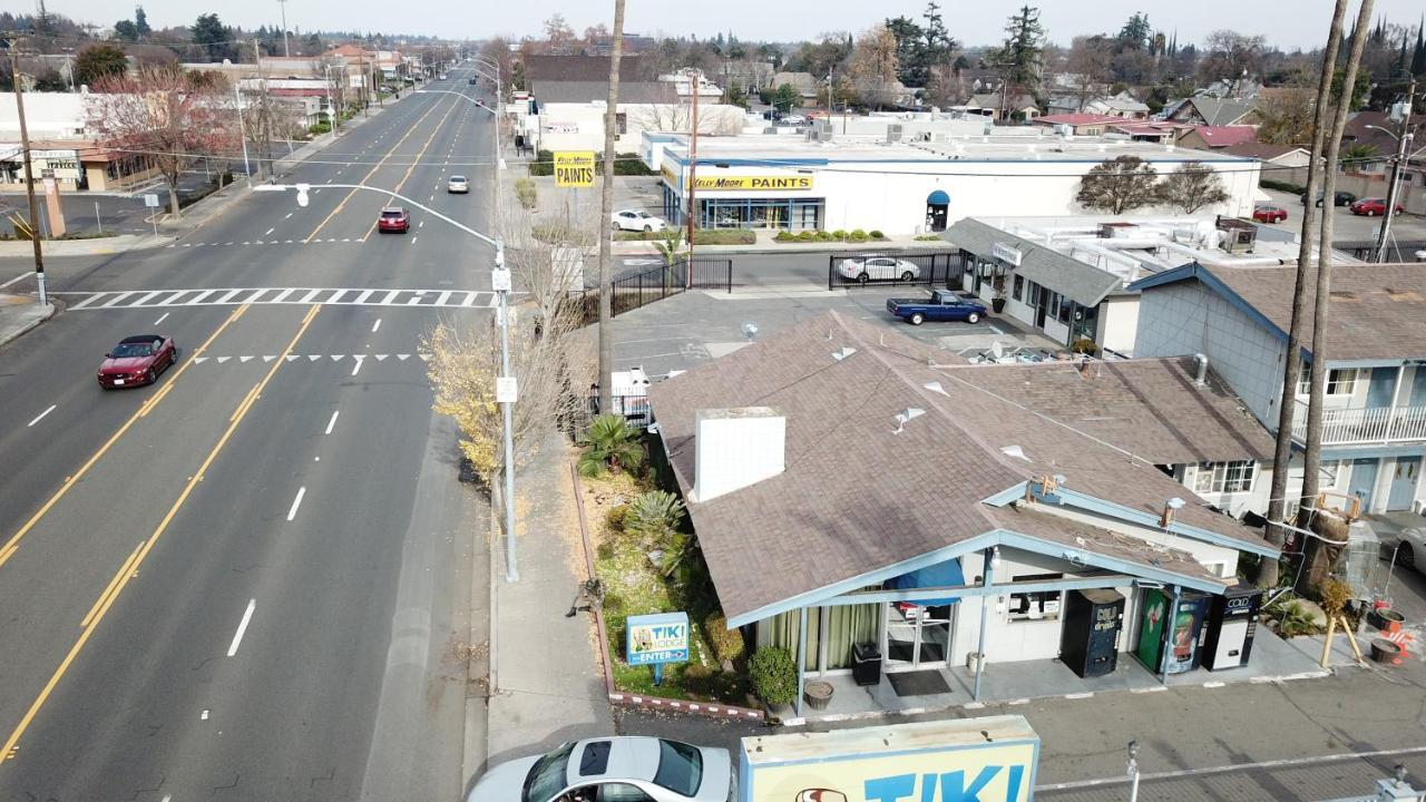Tiki Lodge Mchenry - Downtown Modesto Εξωτερικό φωτογραφία